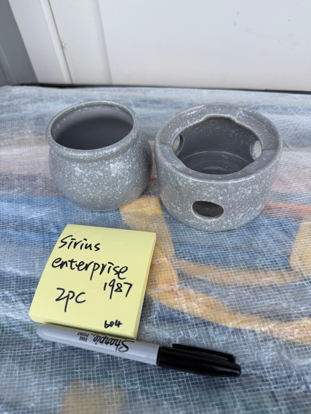 Sirius Enterprise Gray Ceramic Two-Piece Fragrance Warmer Set